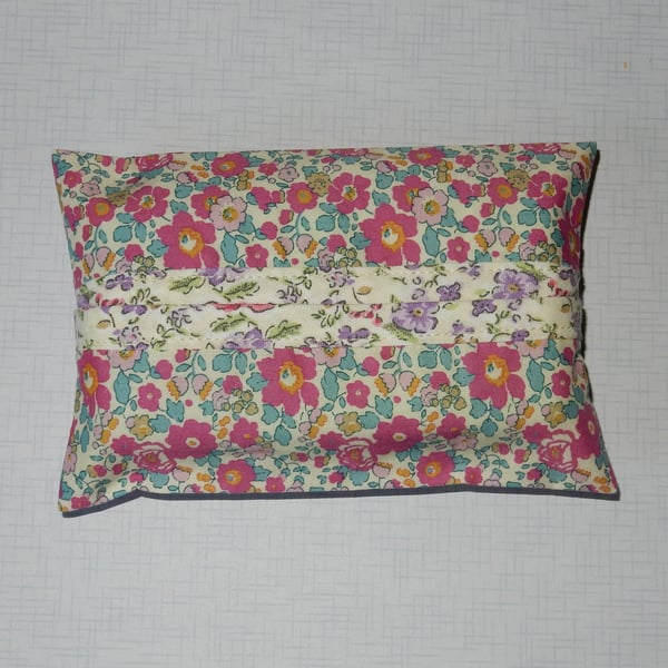 Tissue holder  Liberty traditional pink print
