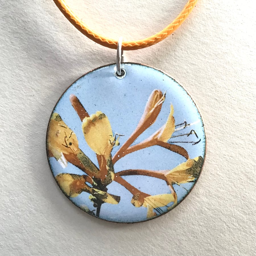 Floral Pendant 1