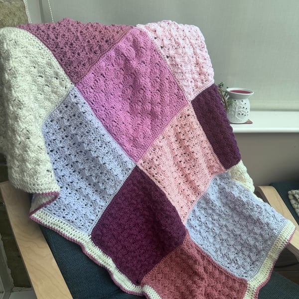 Crochet pink baby blanket