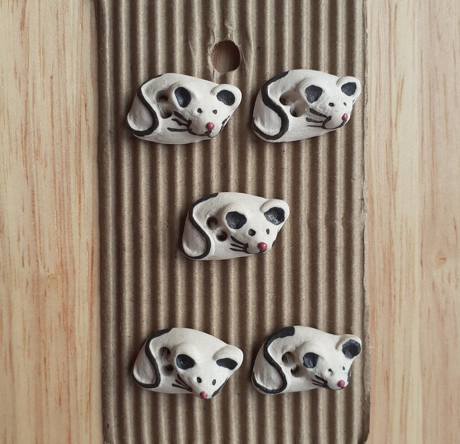 Set of 5 cute mouse buttons