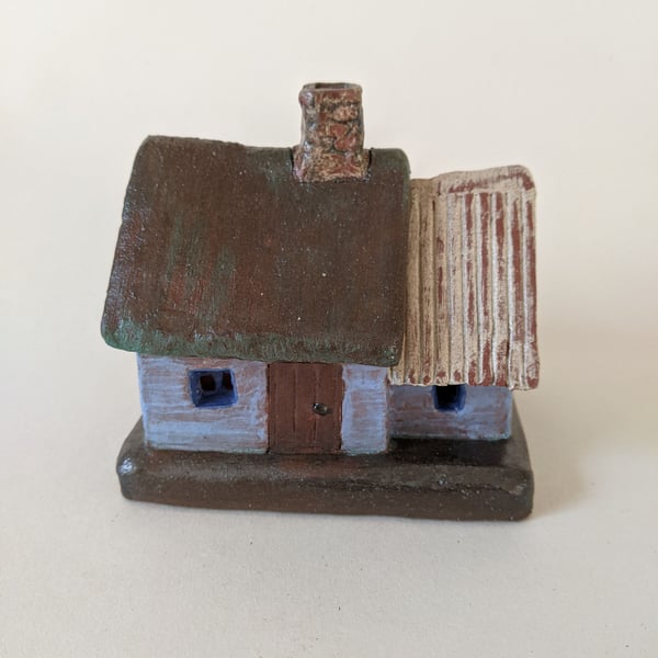  Cottage tealight holder