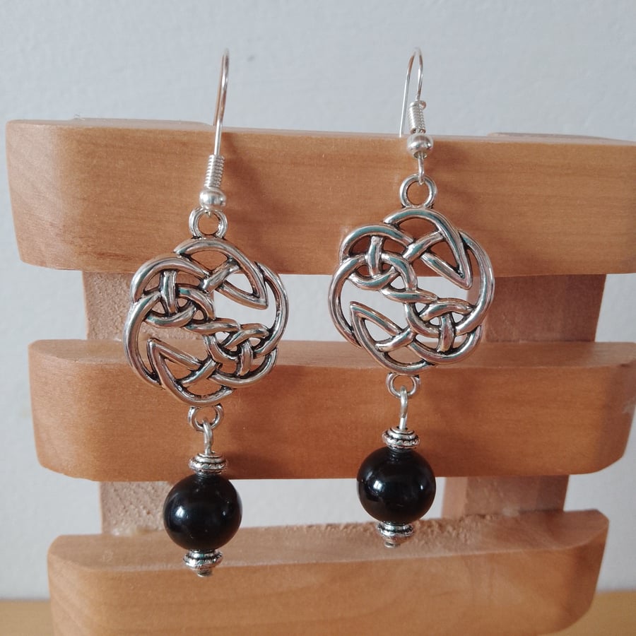 Handmade Decorative Silver Celtic Infinity Link Black Bead Dangle Drop Earrings