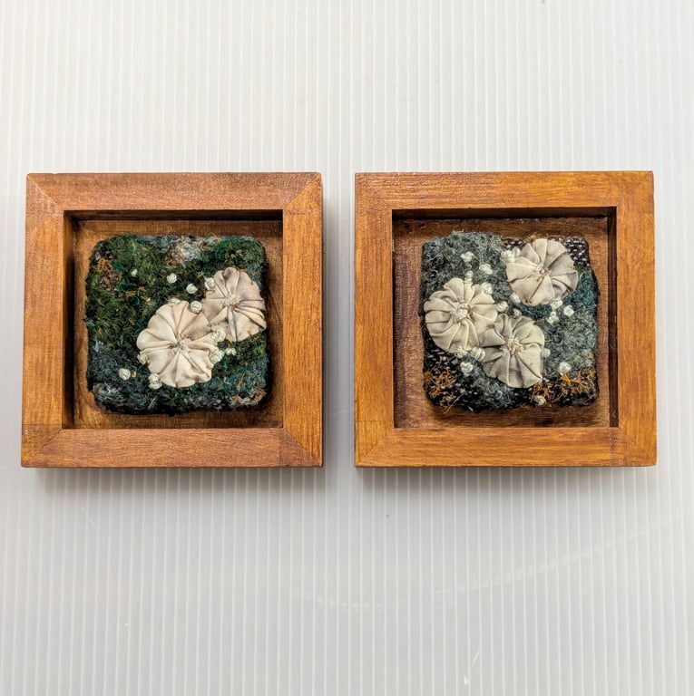 Mossy Textile Mini Art in varnished wooden frame.