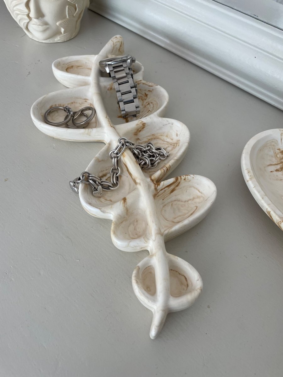 Eco resin organic shape leaf design trinket, jewellery tray