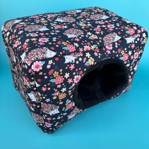 LARGE Flower hedgehog cosy bed for guinea pigs. Padded house for guinea pigs.