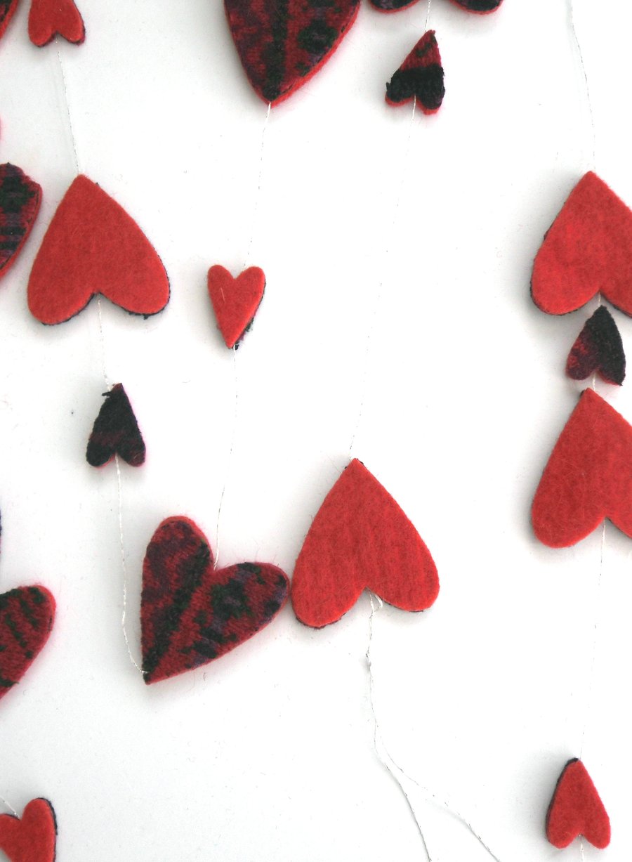 Red valentine hearts banner