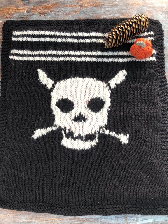 Hand knitted Skull Baby blanket  Black and cream, alternative, Goth, baby shower