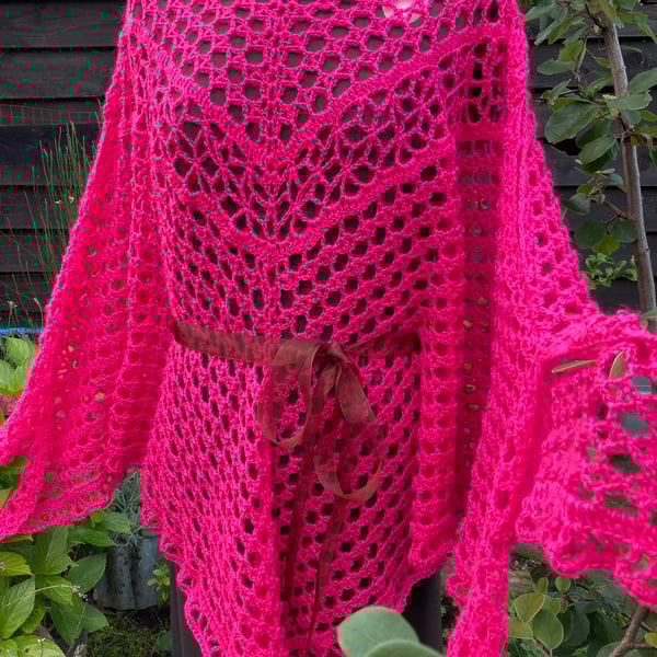 Handmade Lace Blouse Cover Up Handkerchief Top in Fuchsia Pink Merino Wool Yarn