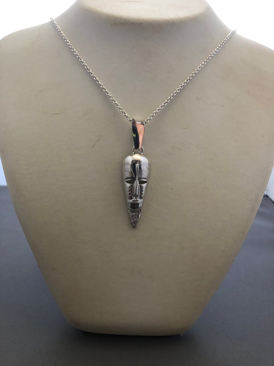 Solid silver African mask pendant & chain