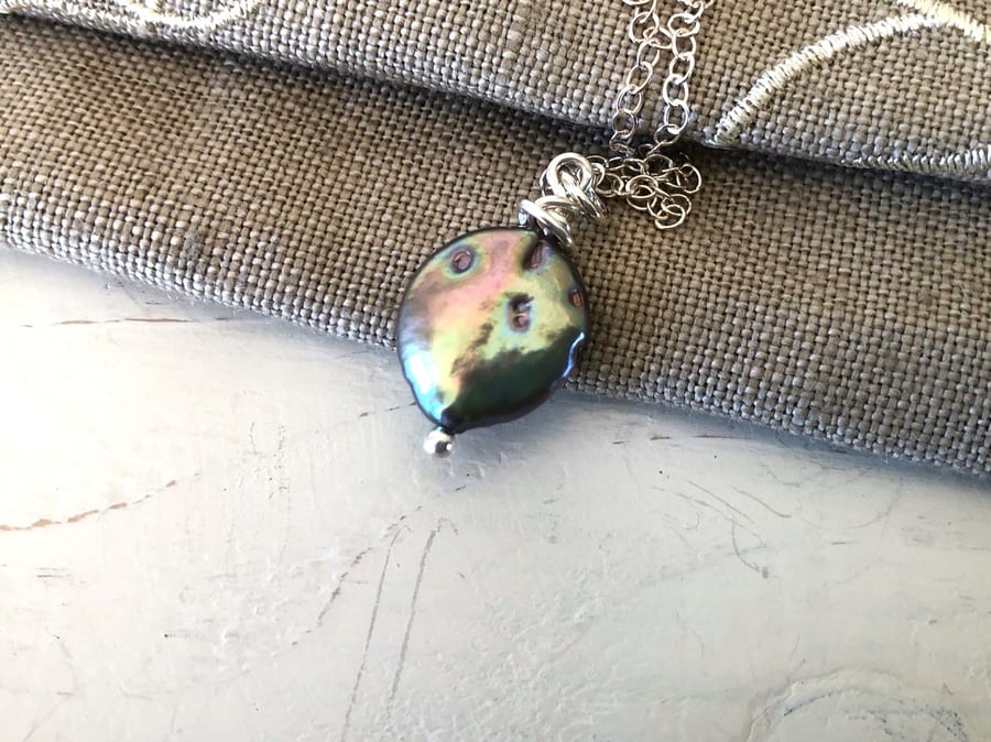 Wire Wrapped Freshwater Pearl Pendant in Shades of Purple 