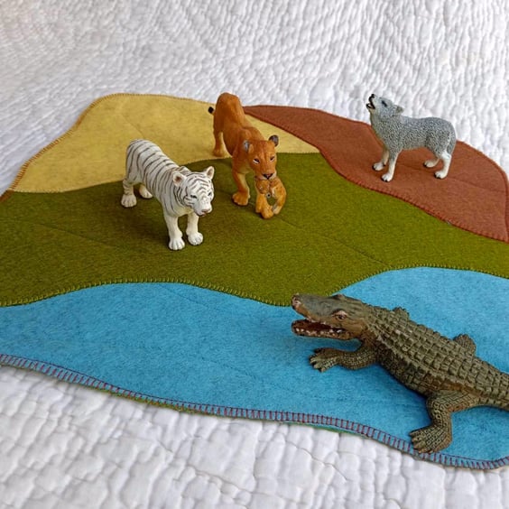 Felt playmat and bag travel toy - landscape reversible 