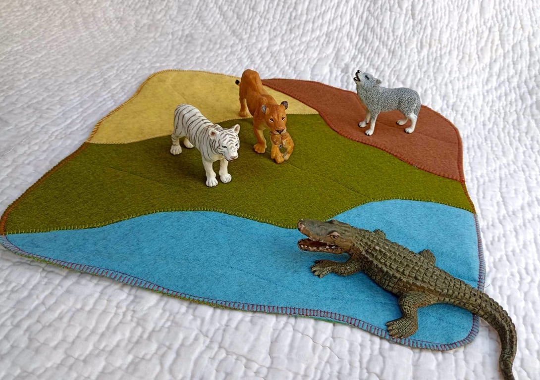Felt playmat and bag travel toy - landscape reversible 