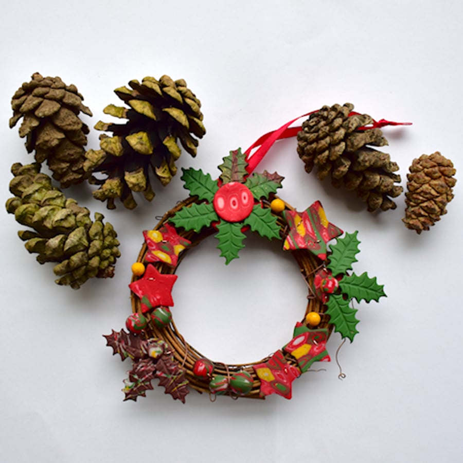 Christmas Wreath Festive Polymer Clay Holly, Stars & Baubles on Rattan - 10cm