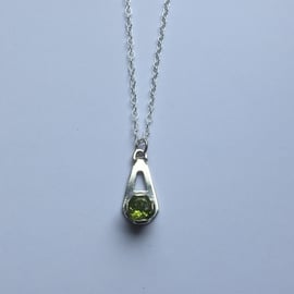 Peridot Birthstone Drop pendant 