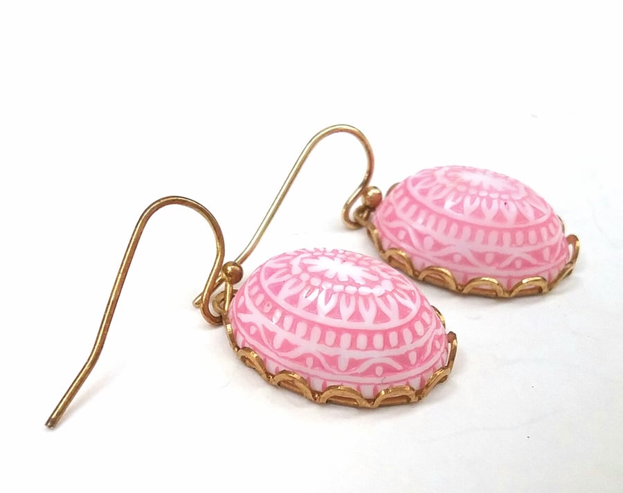 Vintage Pink Cabochon Earrings.......