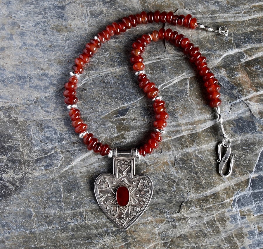 Turkoman silver and carnelian pendant necklace - ethnic jewellery