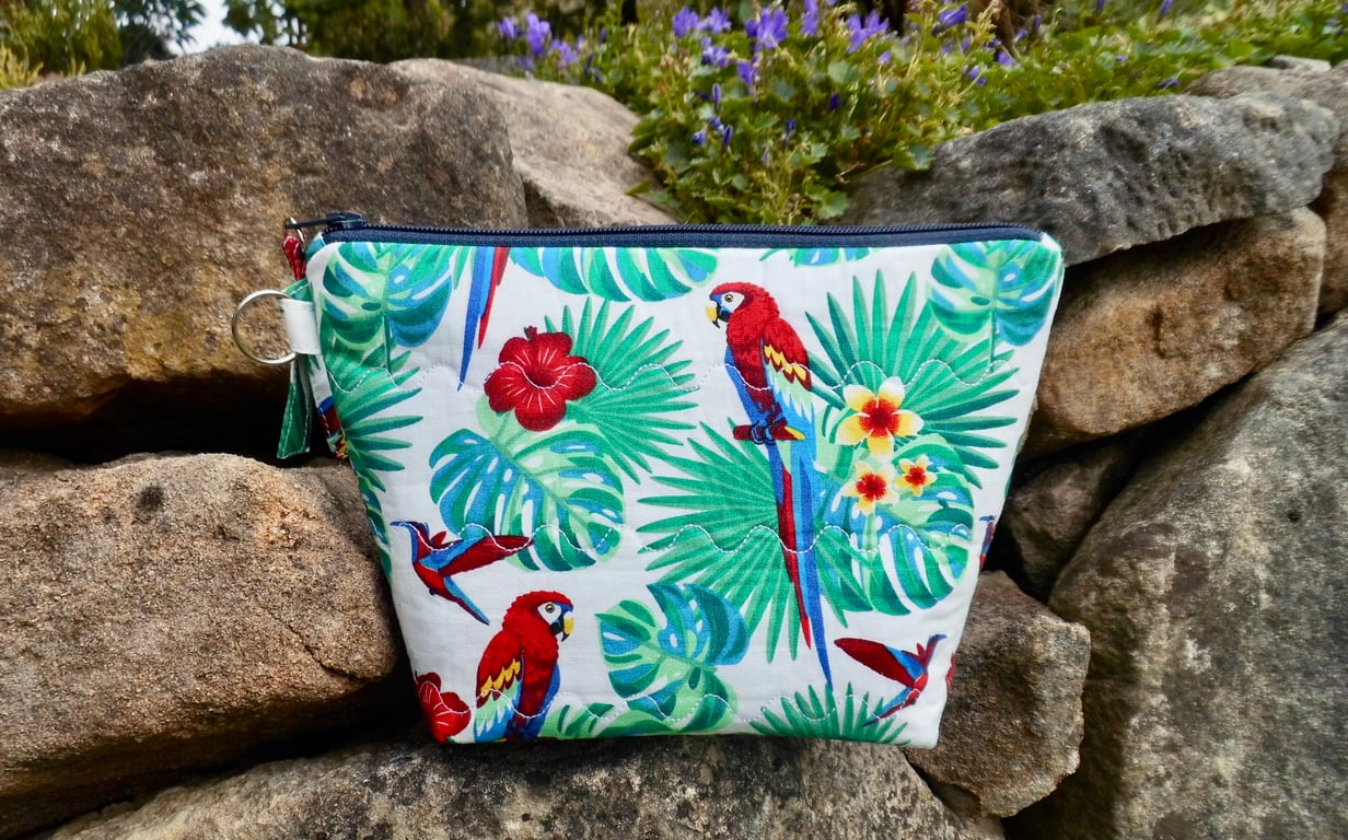 Make up bag in tropical parrot print