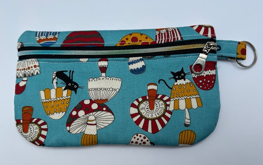 Zipped purse, zipped pouch