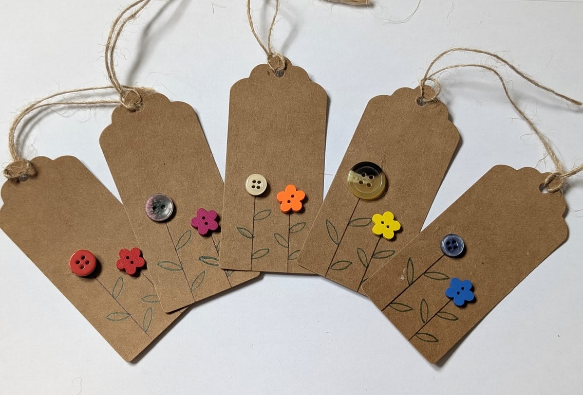 Homemade gift tags made with buttons in packs of 5 - flowers no. 2