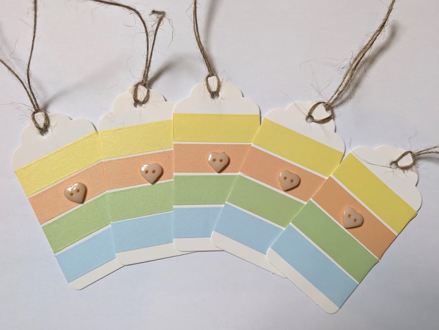 Homemade gift tags made with buttons in packs of 5 - 4 colours 1 heart