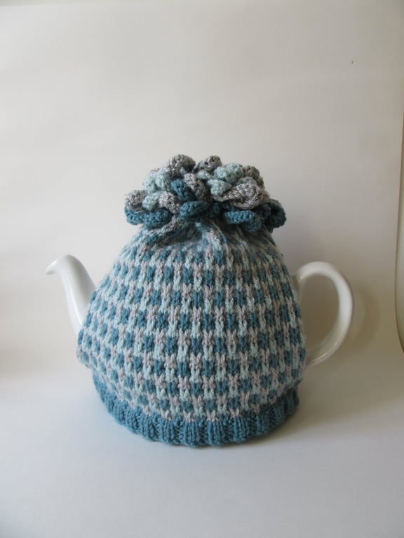 Tea cosy Tea cosie - icy tweed with glitter whirls