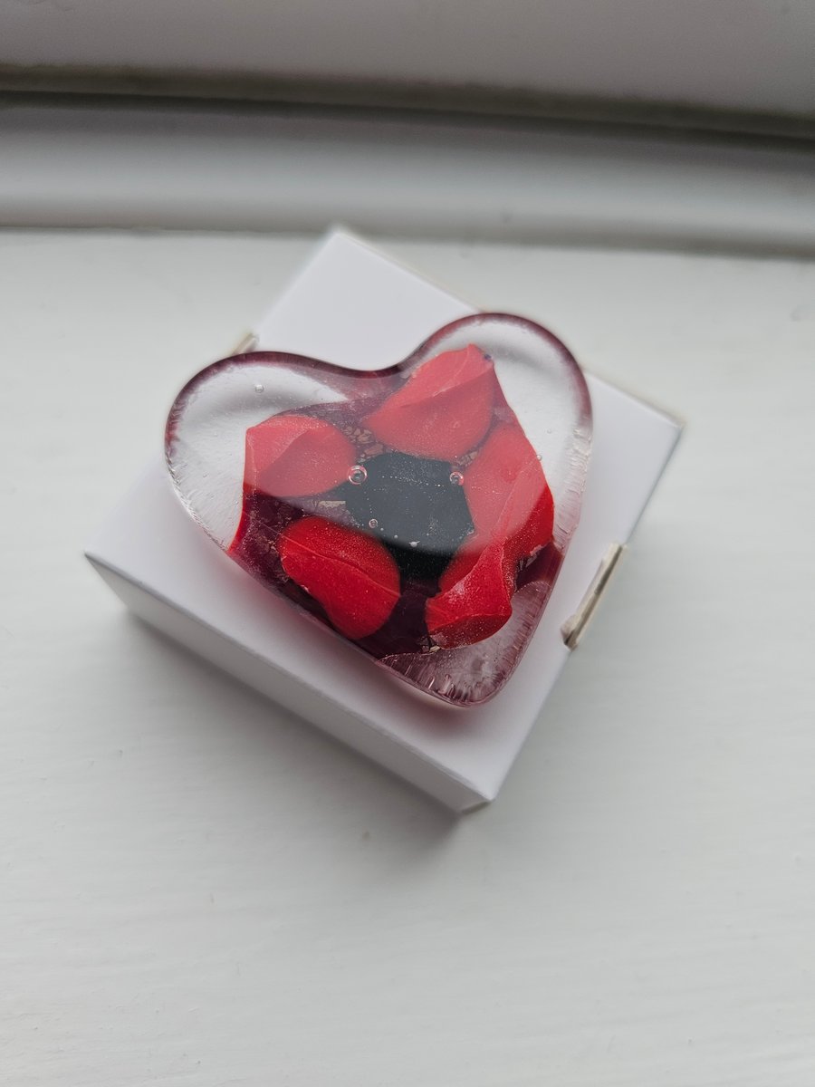 Fused Glass Pocket Heart - poppy