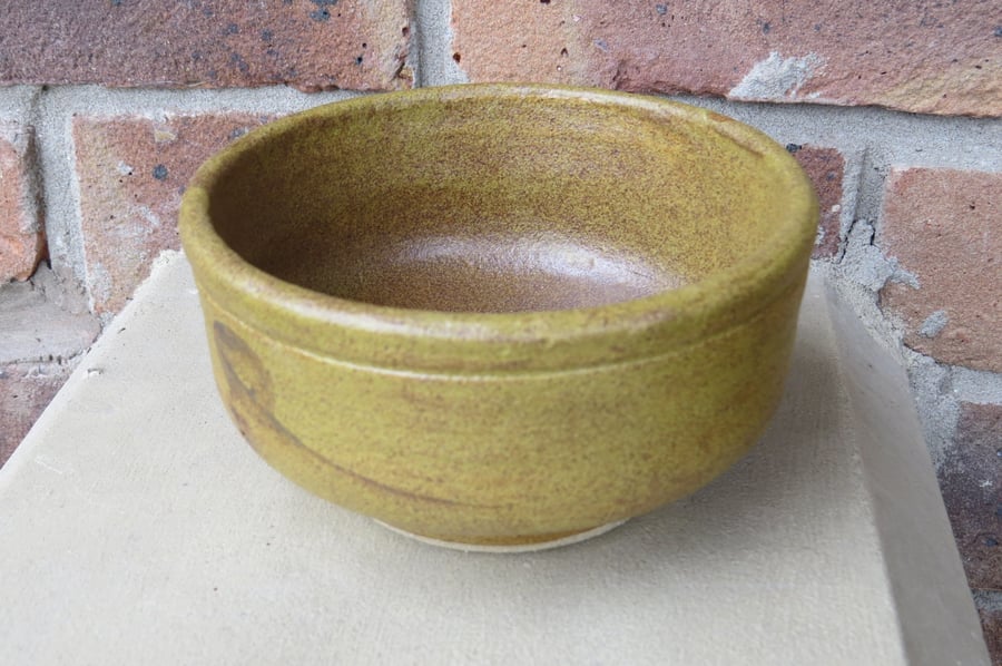 Stoneware Bowl - Traditional Heavy Rustic Ware