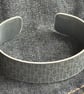 Geometric hedgehog pattern cuff bracelet grey - Image 2
