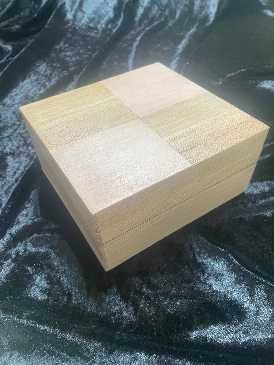 Hinged lidded Hardwood box 