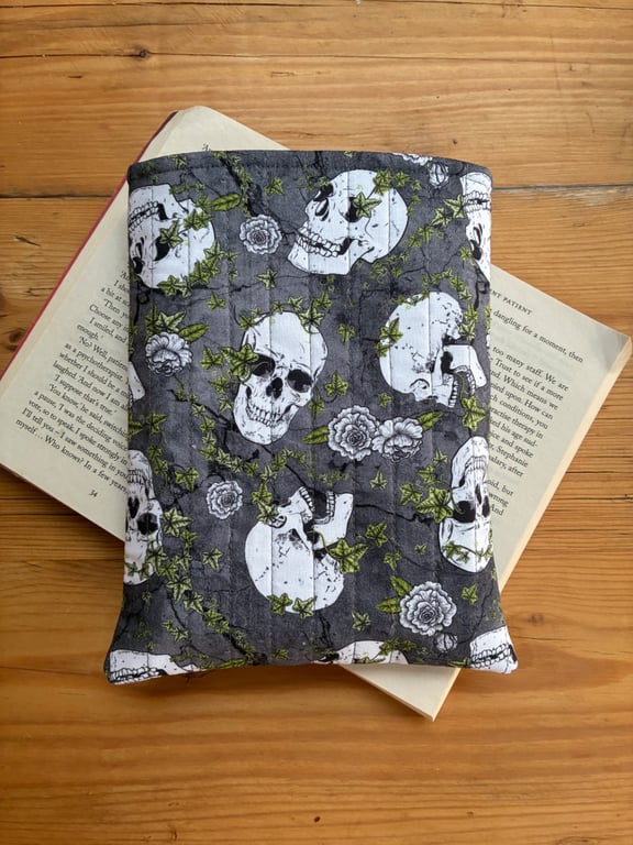 Skulls And Ivy Print Quilted Fabric Book Sleeve - Paperback Size