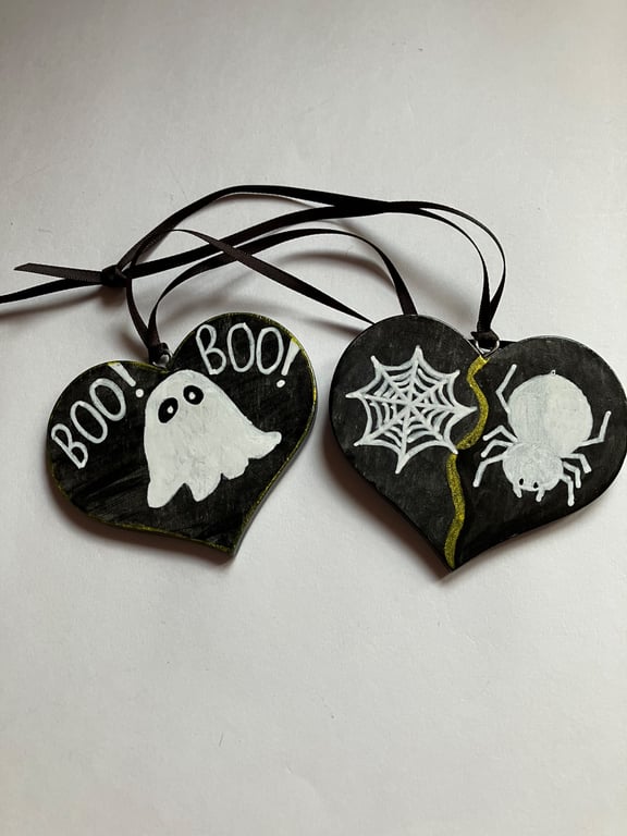 2 x hand painted Halloween hearts