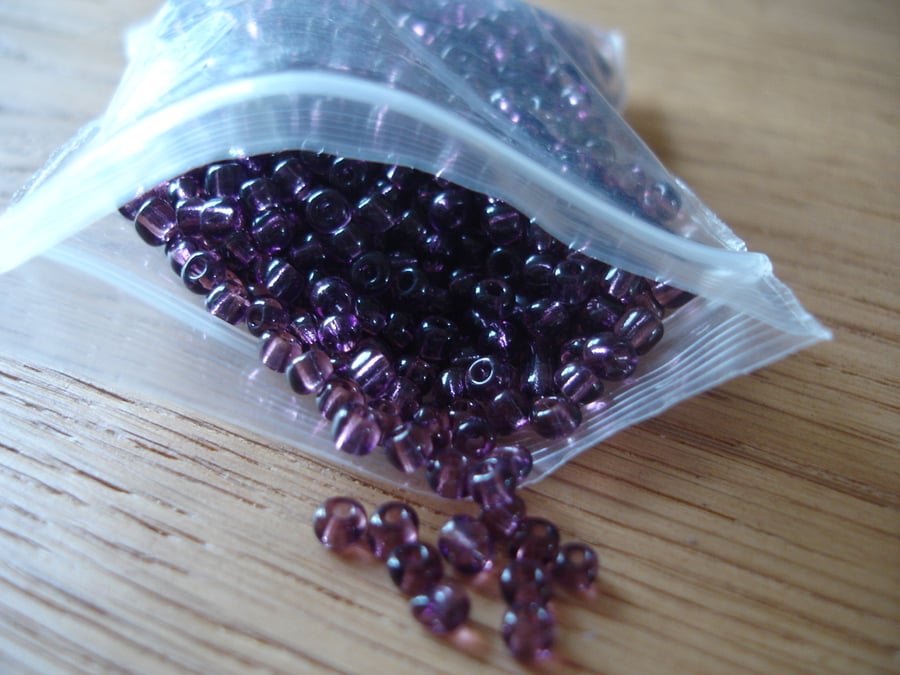 70g Size 8 Transparent Purple Glass Seed Beads