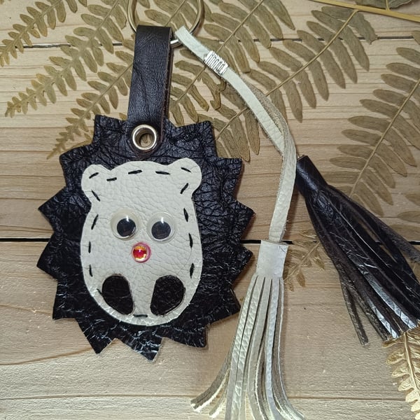 Real leather hedgehog keyring 