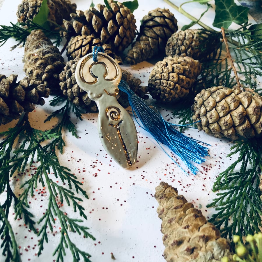 Goddess decorations, Yule goddess 