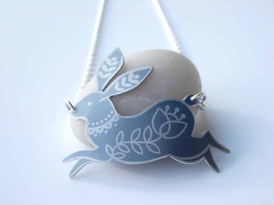 Hare necklace in grey and silver