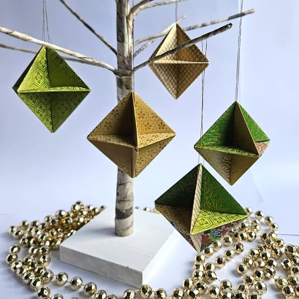 Origami Christmas Decorations - Green and Gold