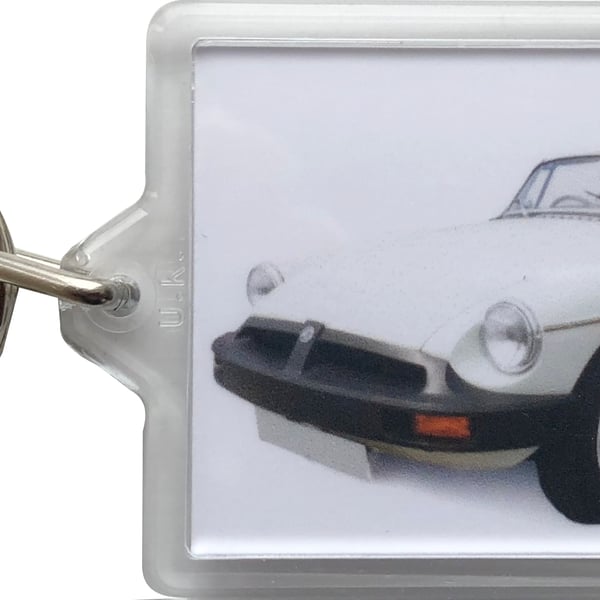 MGB Convertible 1977 (White) - Keyring with 50x35mm Insert - Car Enthusiast