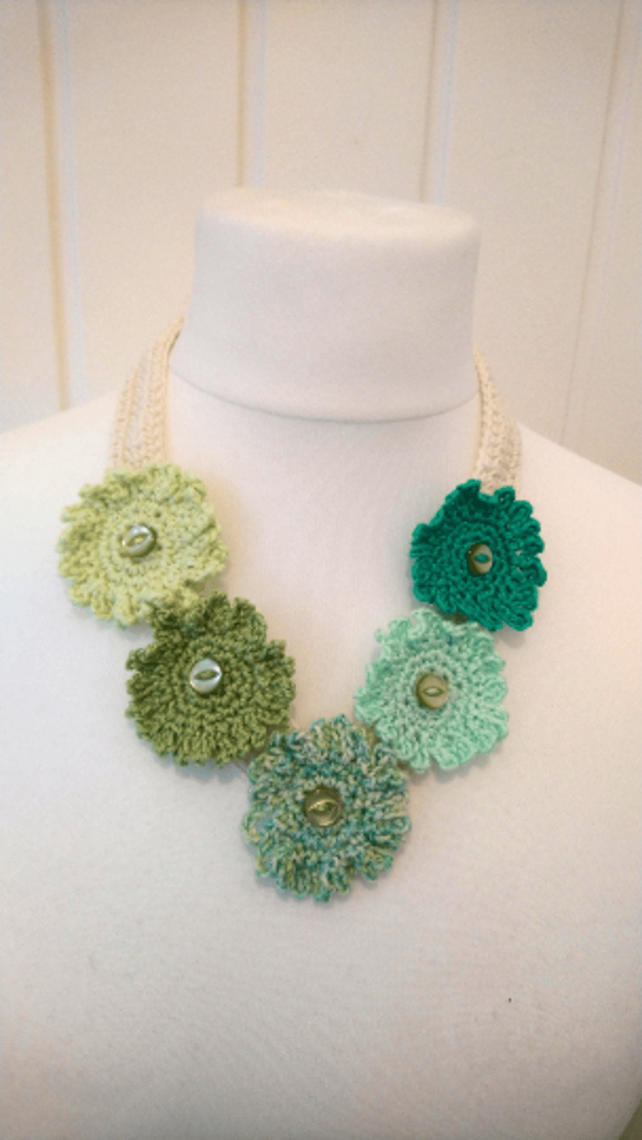 Crochet Floral Necklace. Bridal Accessory. Crochet Bridal Necklace.