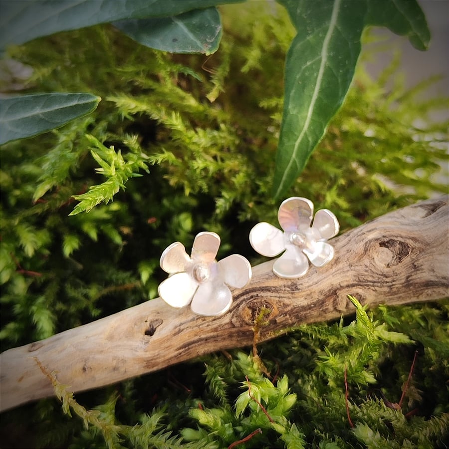 Sterling silver flower stud earrings