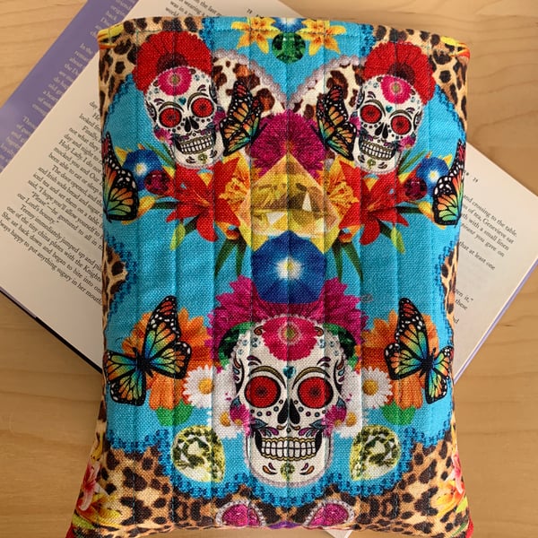 Day Of The Dead Skulls Fabric Print Quilted Book Sleeve - Hardback Book