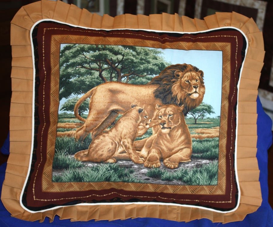 Cushions Handquilted - African Wildlife - Lions