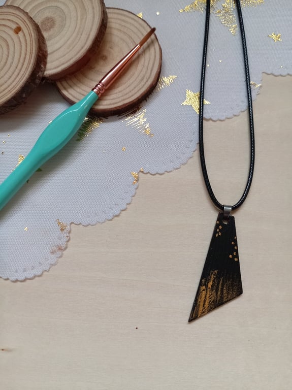 Simple black and gold wooden necklace 