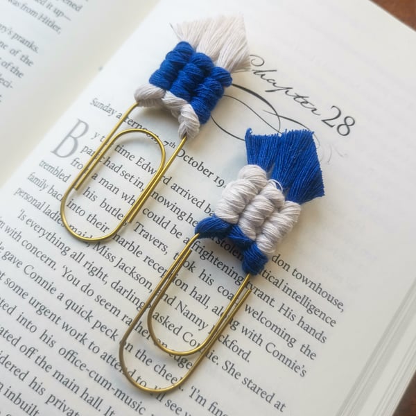 Handmade macrame jumbo paperclip bookmarks,set of 2 journal tags - blue & white