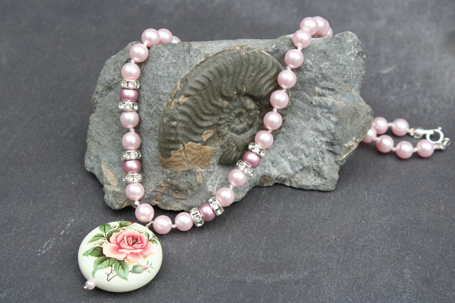 Knotted Swarovski pearl necklace choker