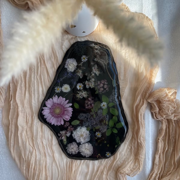 Nature Preserved - Botanical Resin Display Tray