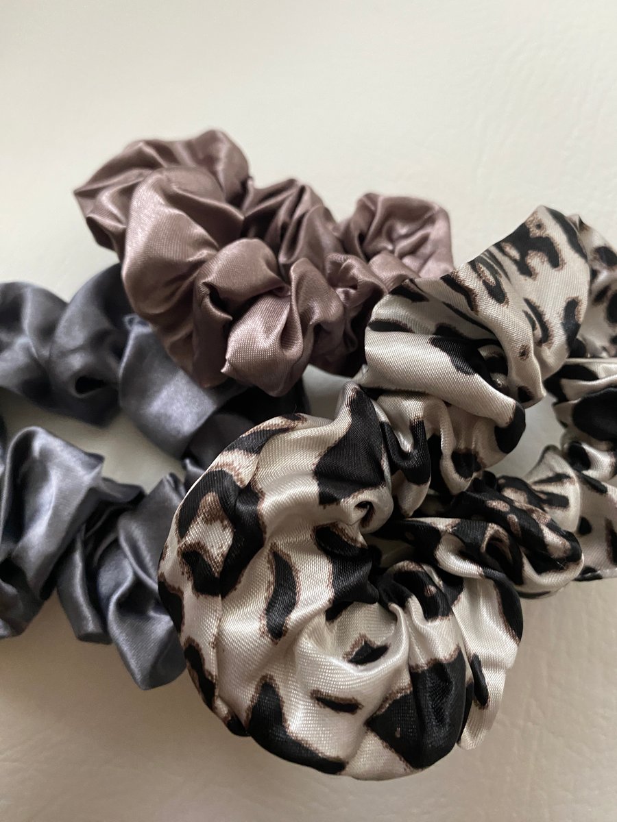 3x Satin scrunches 