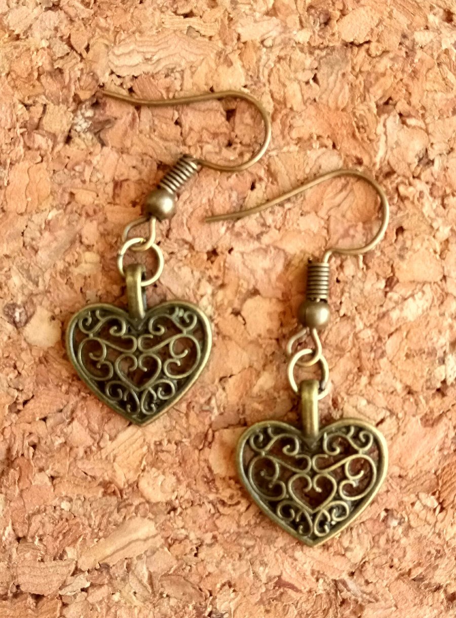  Antique Gold Style Filigree Heart Earrings