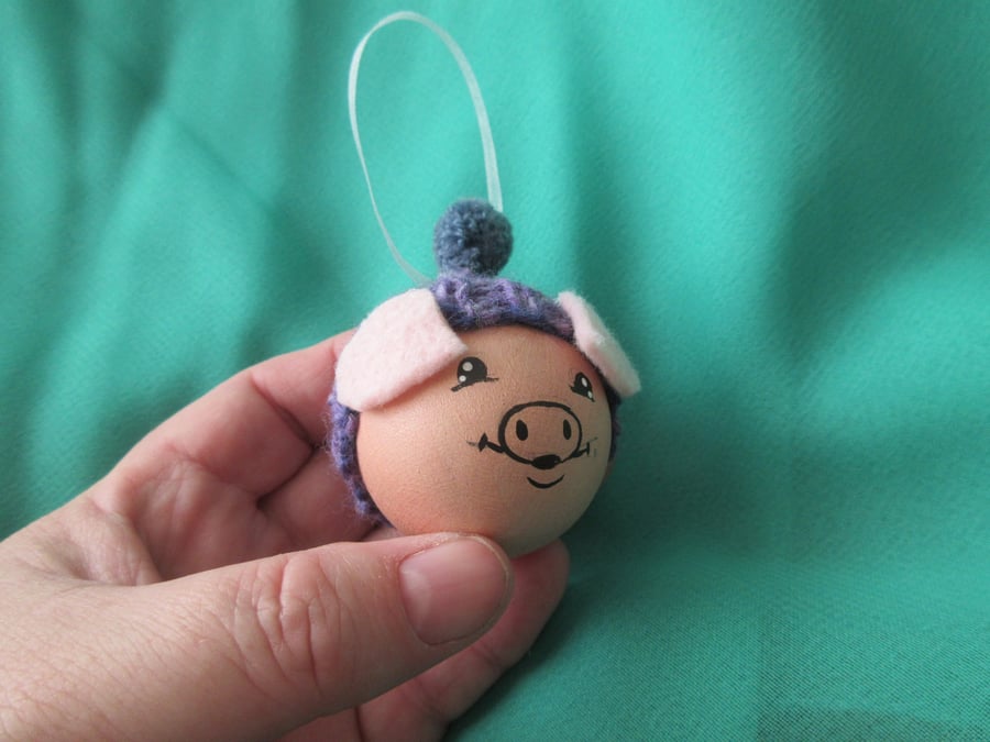 Pig Christmas Tree Bauble Hanging Decoration Piggy in Woolly Hat