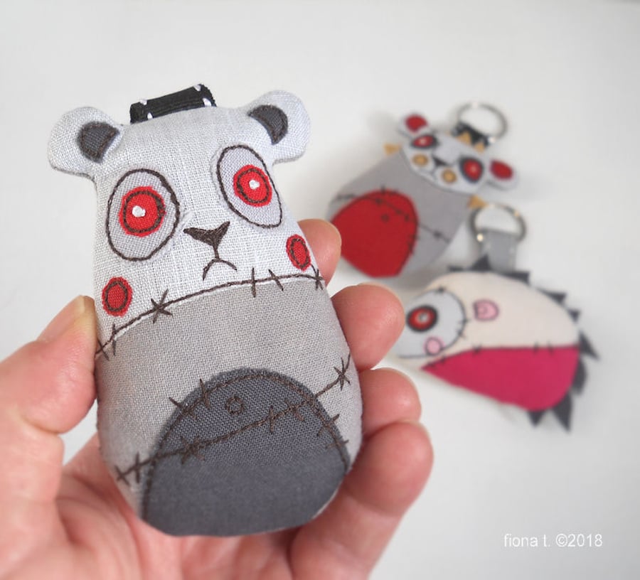 freemotion embroidery keyring bagcharm zombie panda - grey