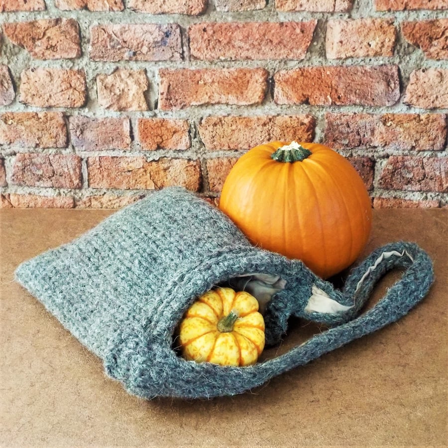 British Herdwick wool chunky knit bag dark grey shoulderbag